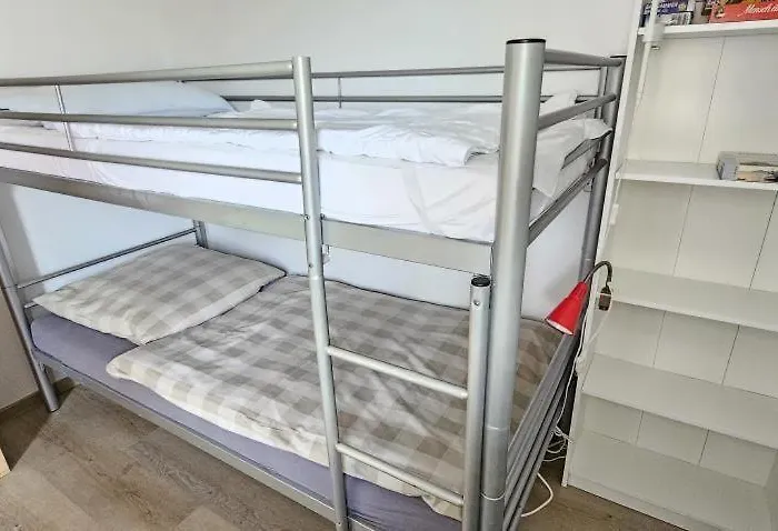 Frauenpreiss-309 公寓 库克斯港